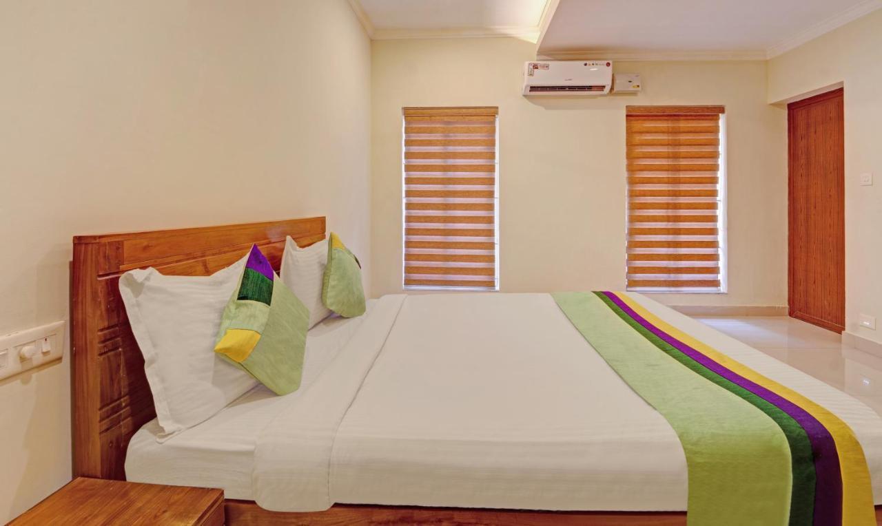 Sreepathi Nirmalyam 400 Mts From Guruvayoor Temple Otel Guruvāyūr Dış mekan fotoğraf
