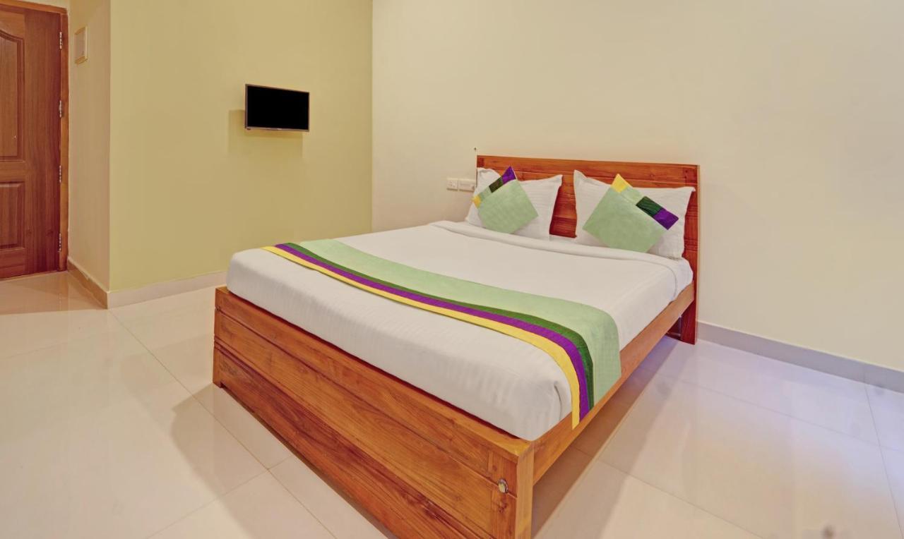 Sreepathi Nirmalyam 400 Mts From Guruvayoor Temple Otel Guruvāyūr Dış mekan fotoğraf