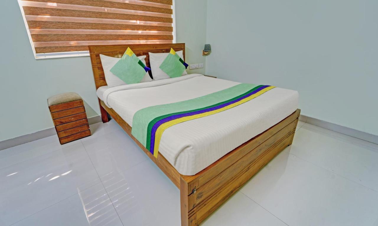Sreepathi Nirmalyam 400 Mts From Guruvayoor Temple Otel Guruvāyūr Dış mekan fotoğraf